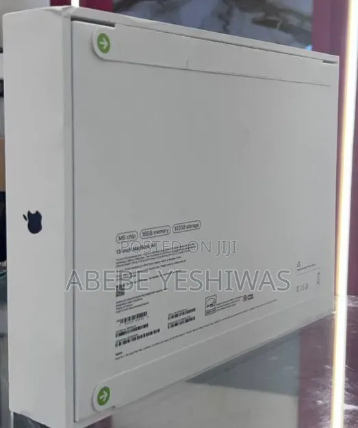 New Laptop Apple MacBook Air 2026 M5 16GB Intel Core i9 SSD 512GB