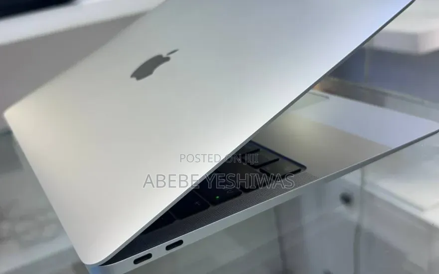 New Laptop Apple MacBook Air 2020 M1 8GB SSD 256GB