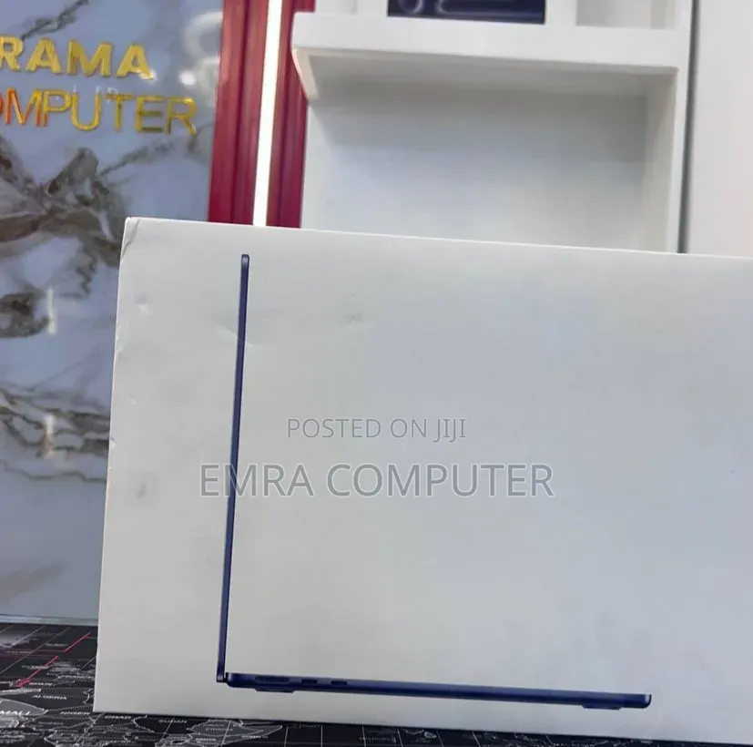 New Laptop Apple MacBook Air 2026 M5 16GB Apple M5 SSD 512GB