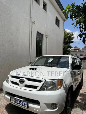 Toyota Hilux 2.5 D-4D SRX 2009 White