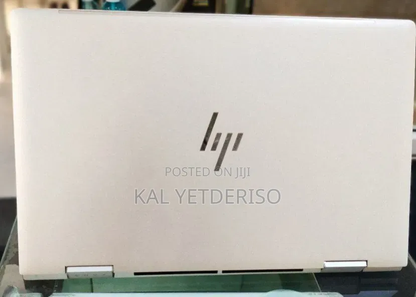 New Laptop HP Envy X360 8GB Intel Core i7 SSD 1T