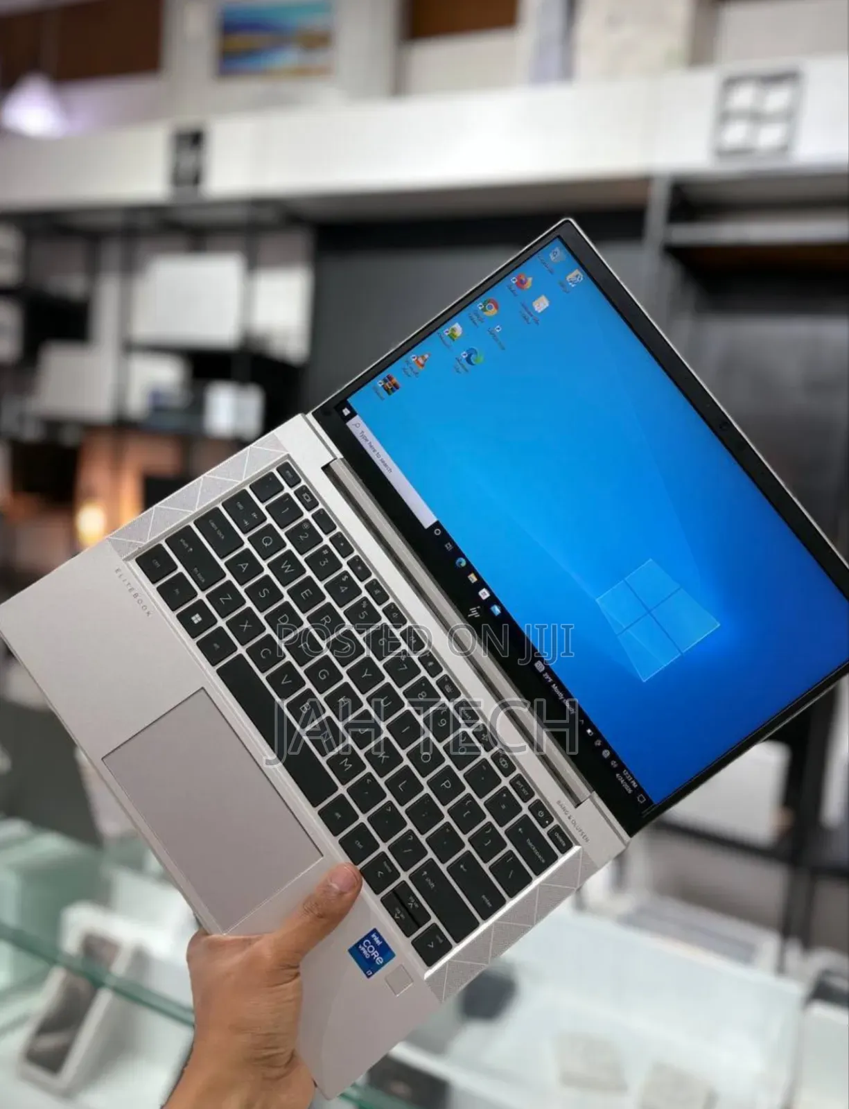 New Laptop HP EliteBook 830 G8 16GB Intel Core i7 SSD 512GB