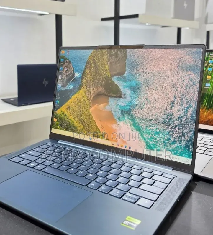 New Laptop Lenovo 32GB AMD Ryzen 7 SSD 512GB