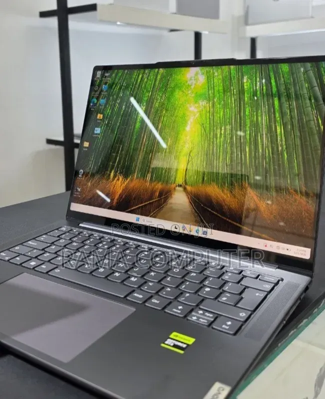 New Laptop Lenovo 32GB AMD Ryzen 7 SSD 512GB