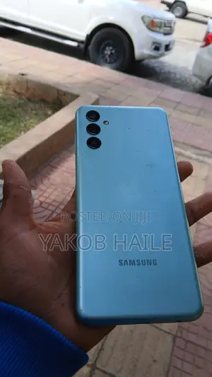 Samsung Galaxy M13 64 GB Blue