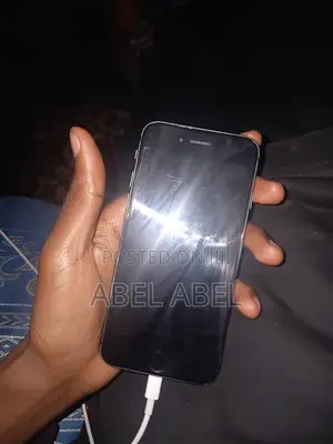 Apple iPhone 8 64 GB Black