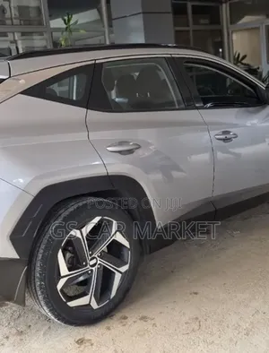 Hyundai Tucson 2022 Silver