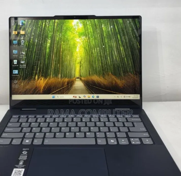 New Laptop Lenovo 16GB AMD Ryzen 7 SSD 1T