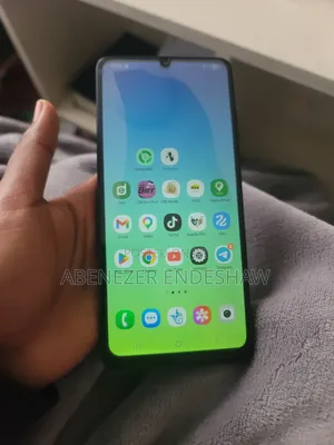 New Samsung Galaxy A06 64 GB Black
