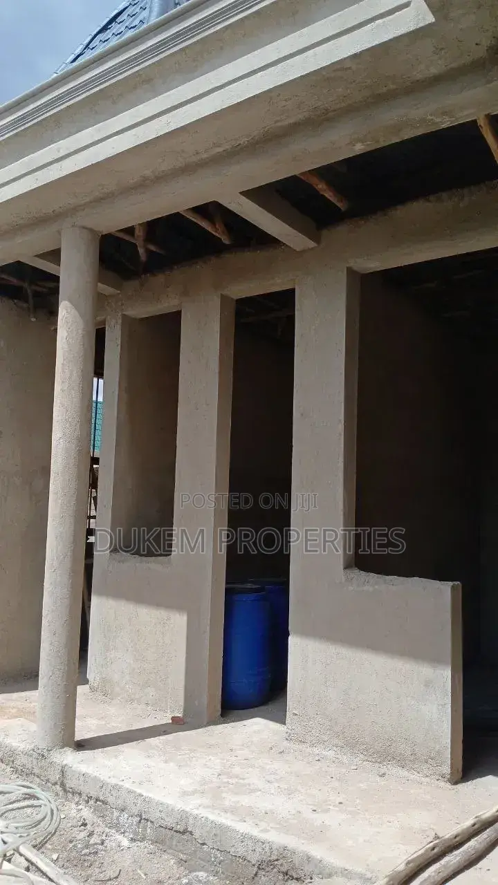 4bdrm House in ዱከም ከተማ, East Shewa for sale