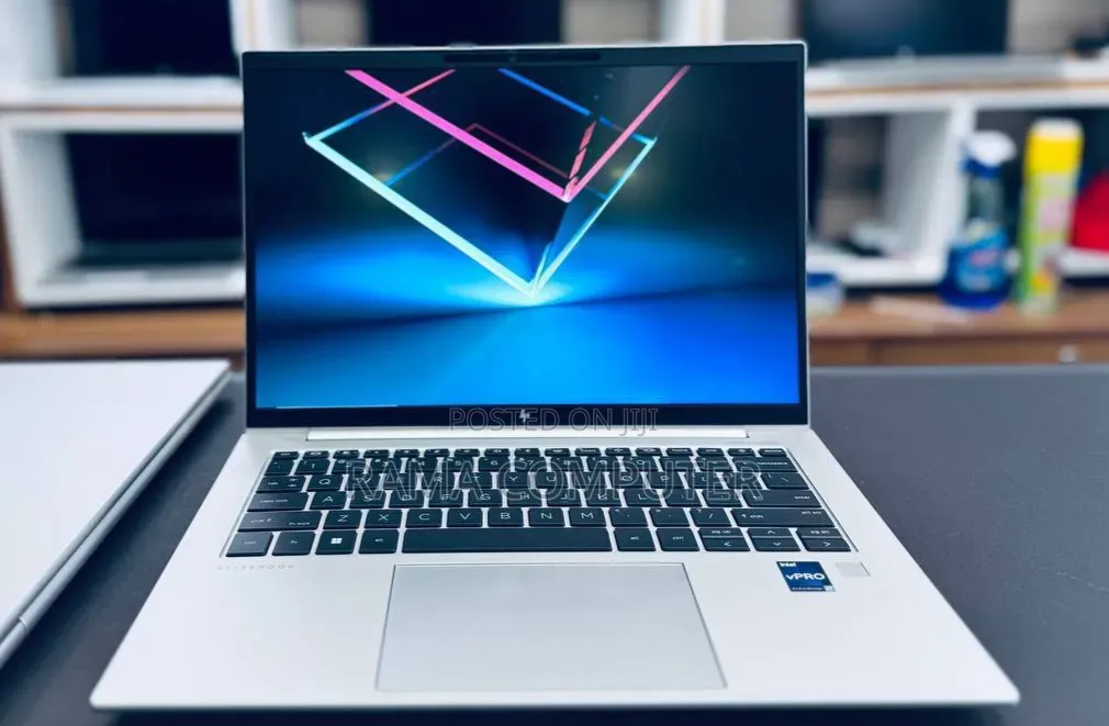 New Laptop HP EliteBook 840 16GB Intel Core i7 SSD 512GB