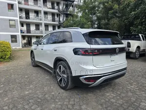 Volkswagen ID.6 2024 White
