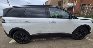 Peugeot 5008 2022
