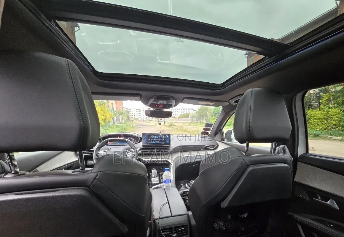 Peugeot 5008 2022