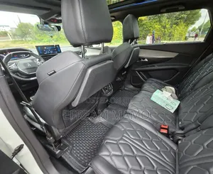 Peugeot 5008 2022