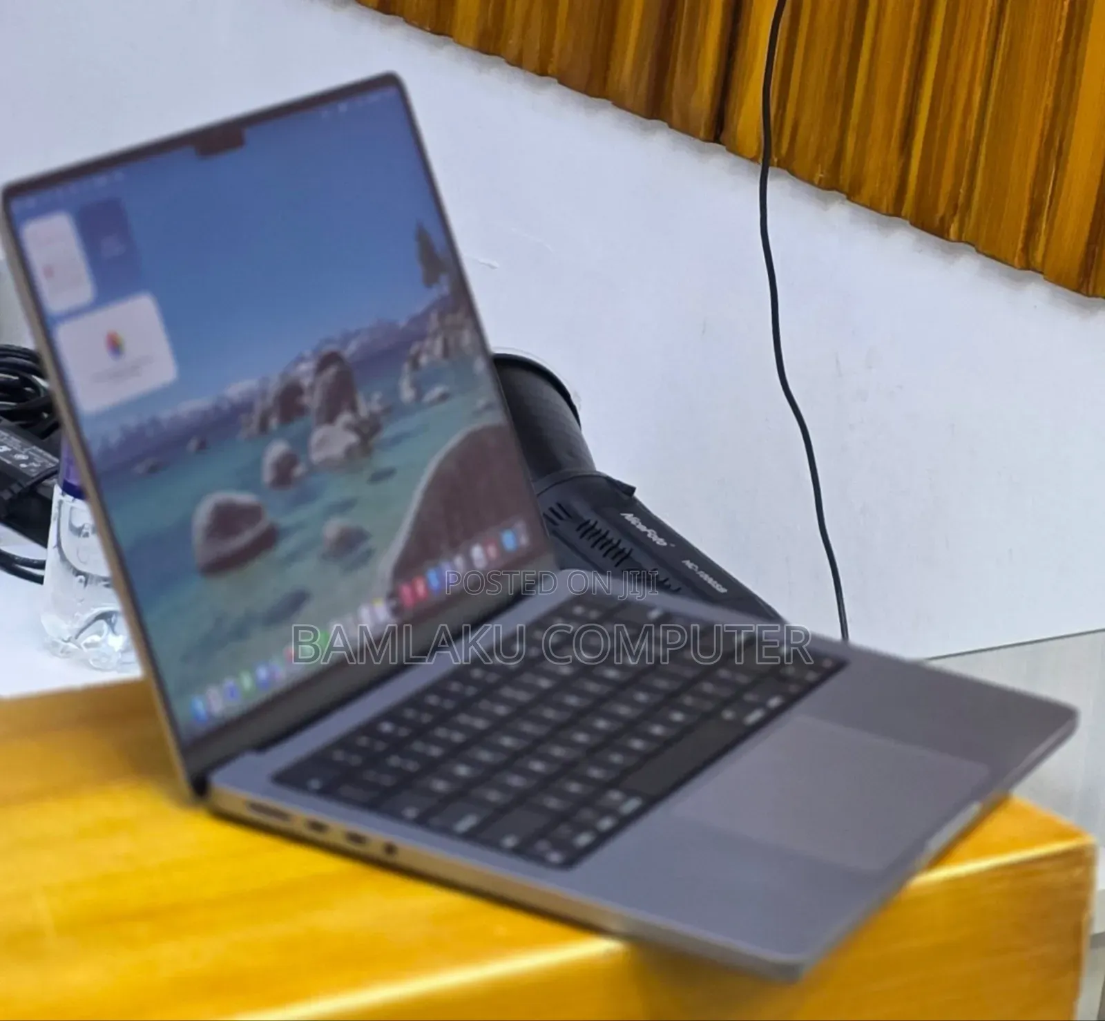 New Laptop Apple MacBook Pro 2021 M1 32GB Apple M1 Pro SSD 512GB