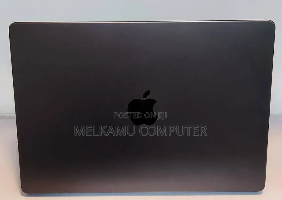 New Laptop Apple MacBook Pro 2025 M5 16GB Apple M5 SSD 1T