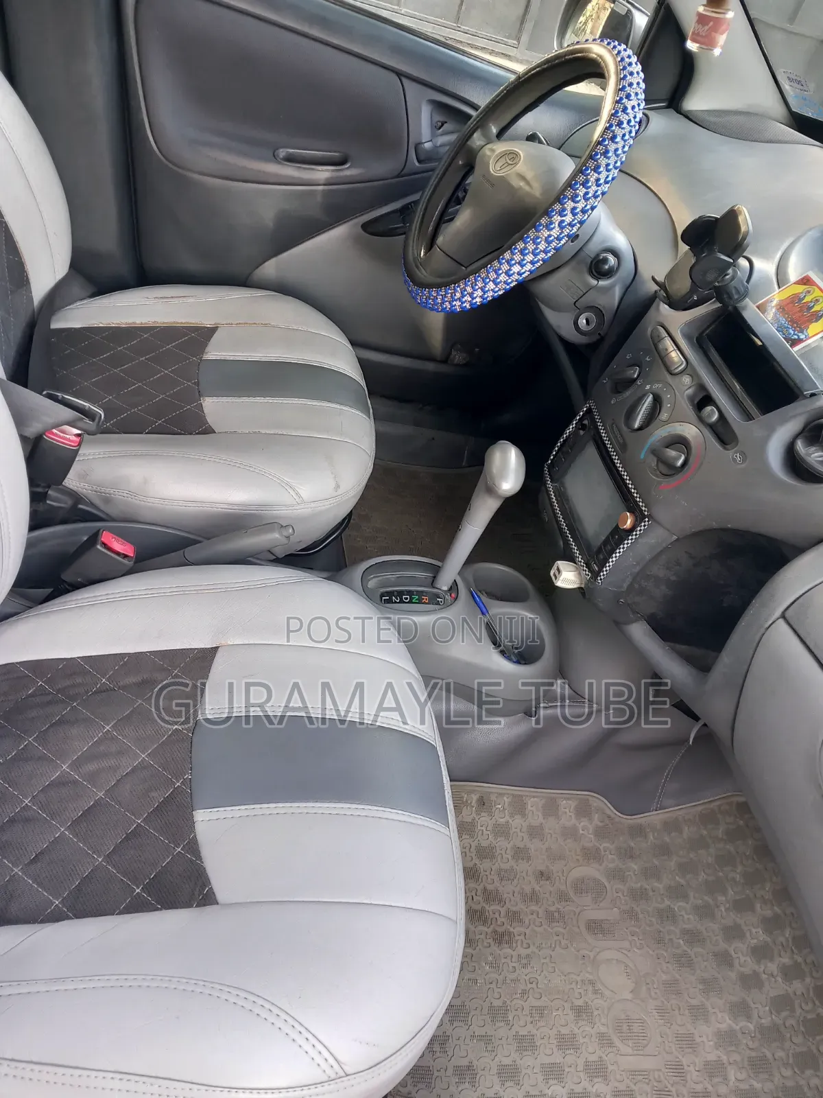 Toyota Vitz 1.0 FWD 3dr 2001 Gray
