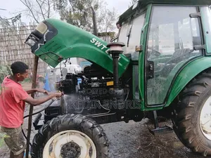 Tractor Swt804
