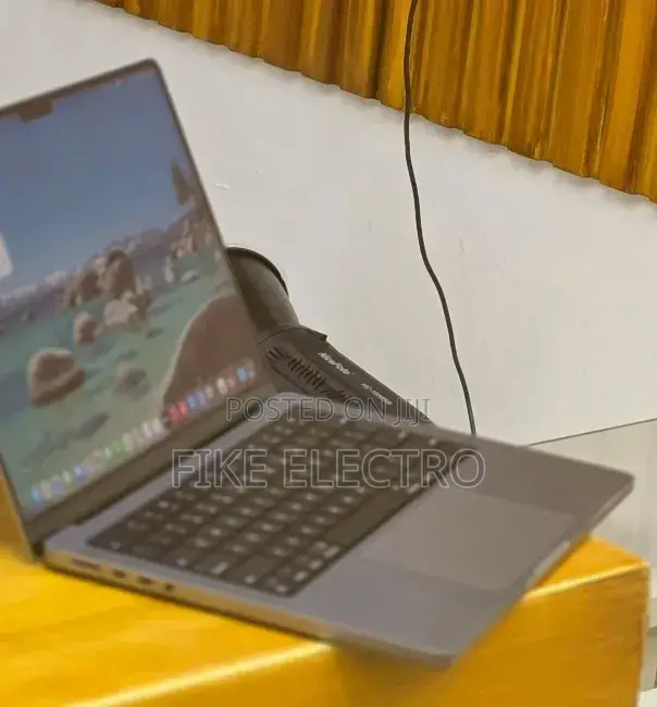 New Laptop Apple MacBook Pro 32GB Apple M1 Pro SSD 512GB