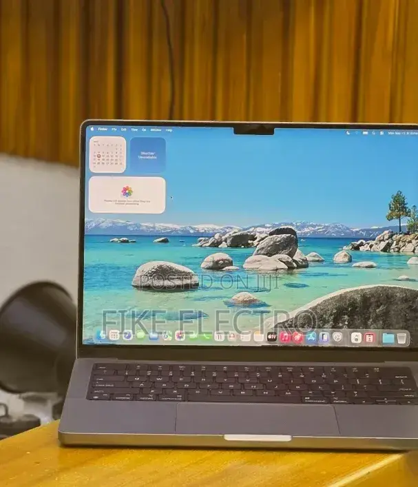 New Laptop Apple MacBook Pro 32GB Apple M1 Pro SSD 512GB