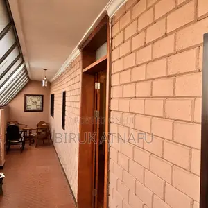 3bdrm House in Gullele for sale