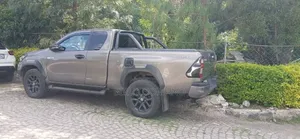 Toyota Hilux 2022 Green
