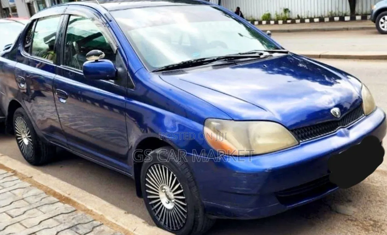 Toyota Platz 2001 Blue