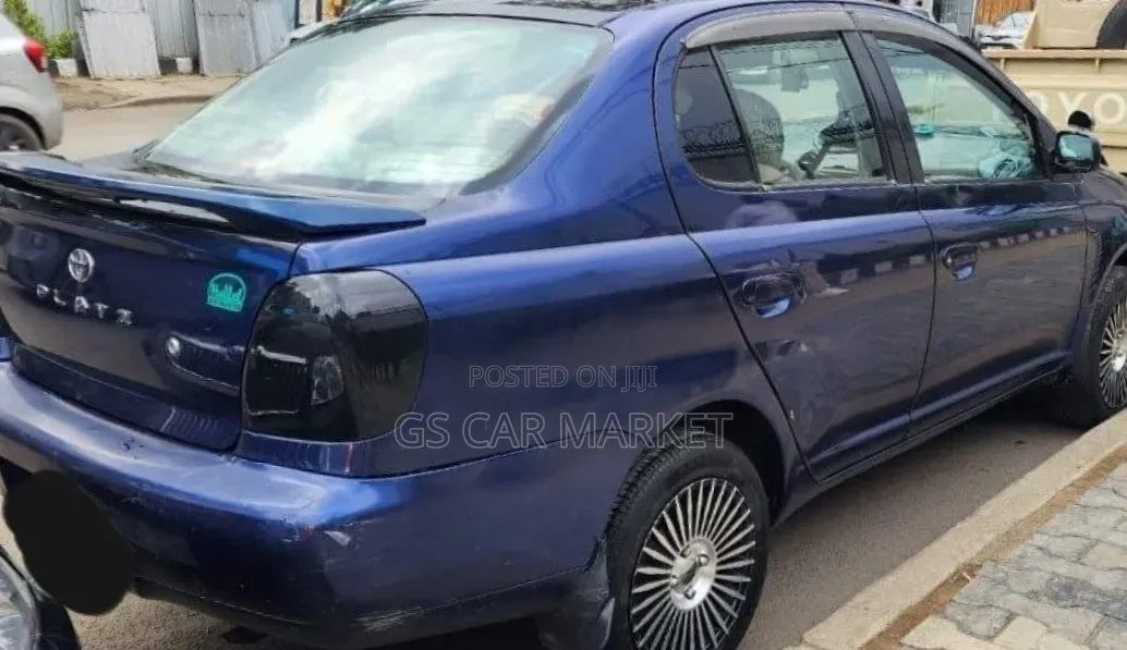 Toyota Platz 2001 Blue
