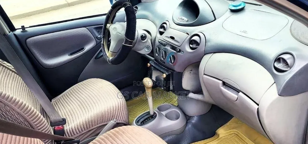 Toyota Platz 2001 Blue