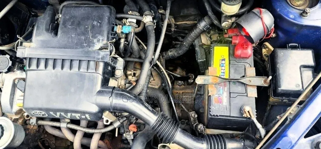 Toyota Platz 2001 Blue