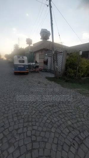 3bdrm House in Oromia, Bole for sale
