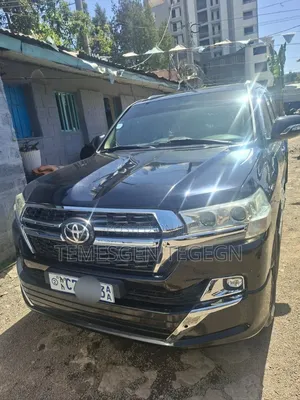 Toyota Land Cruiser 2014
