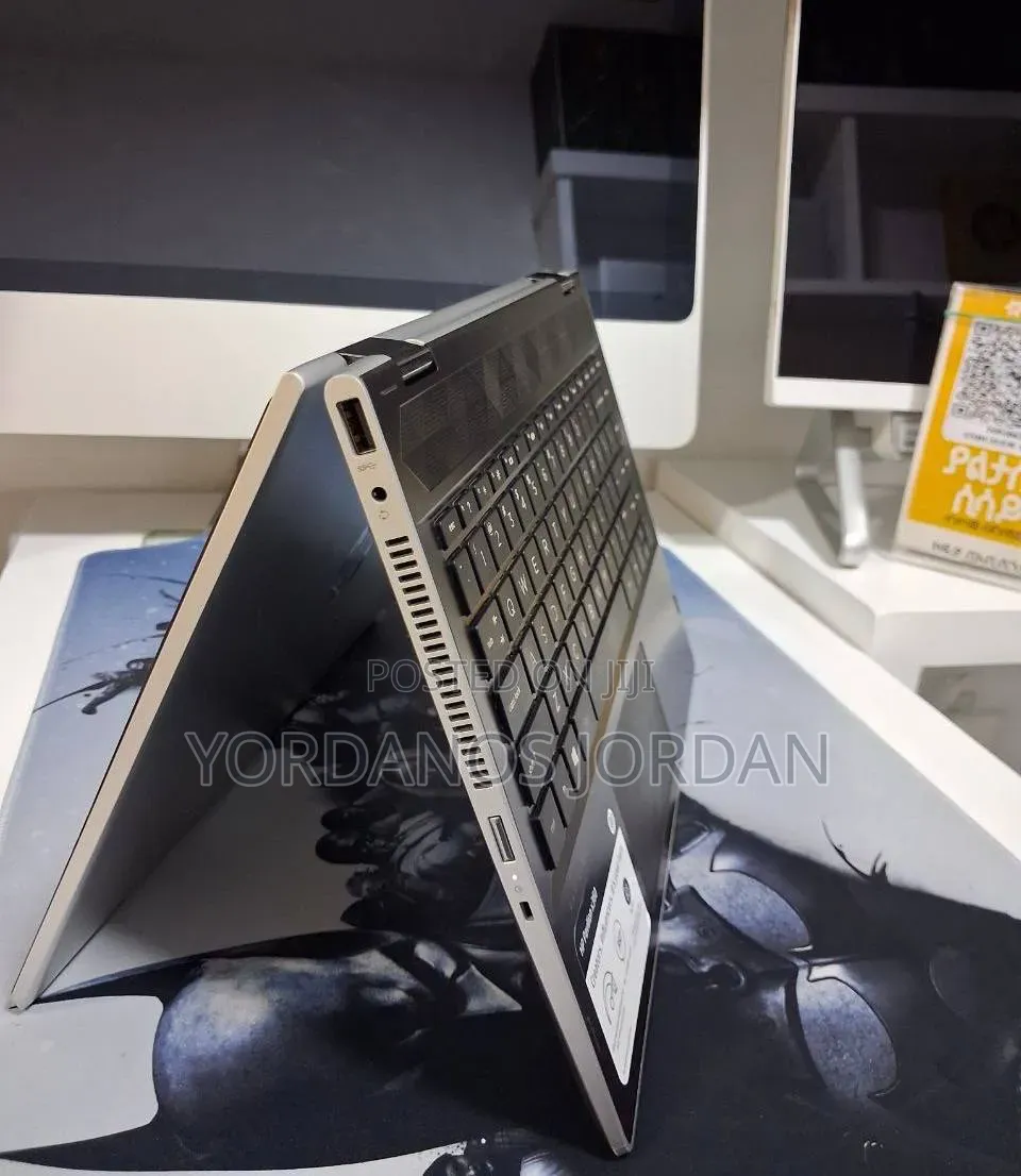 New Laptop HP Pavilion 14 8GB Intel Core i3 SSD 256GB