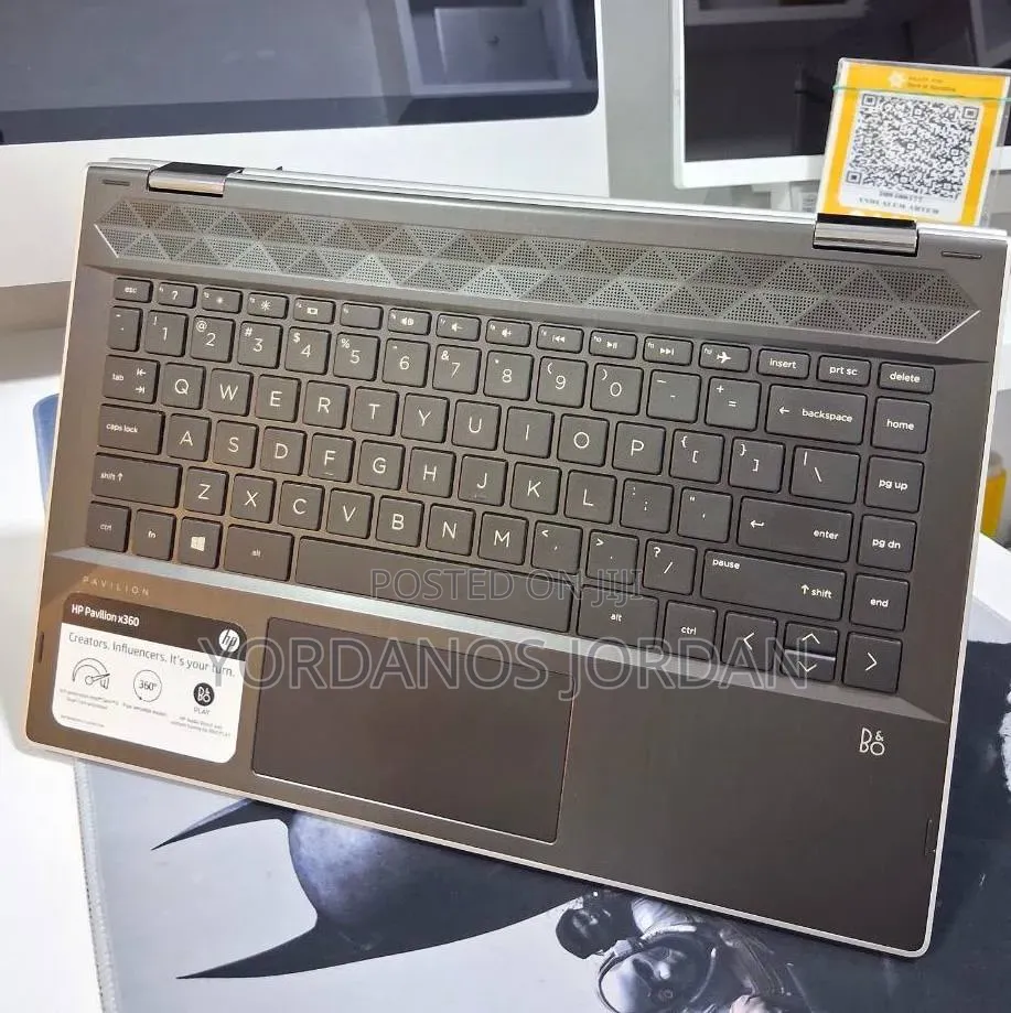 New Laptop HP Pavilion 14 8GB Intel Core i3 SSD 256GB