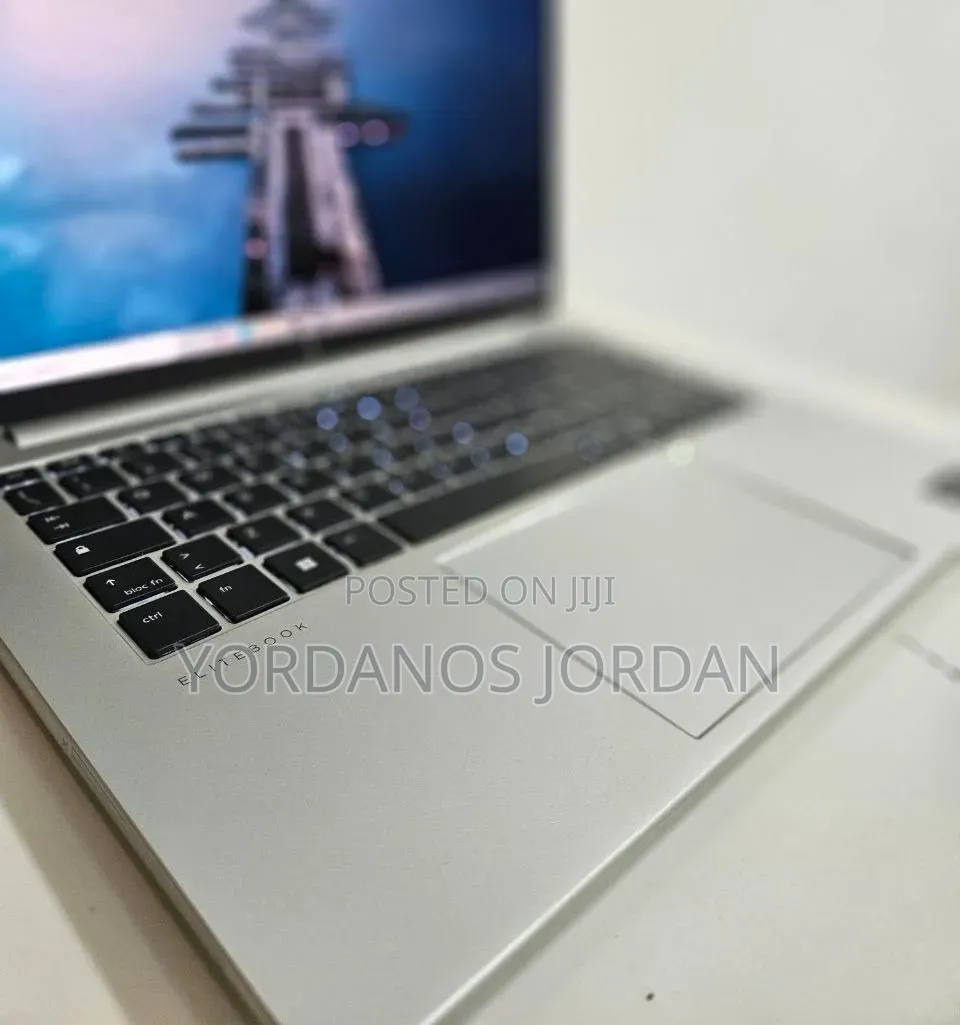 New Laptop HP EliteBook 840 G11 16GB Intel Core Ultra 7 SSD 512GB