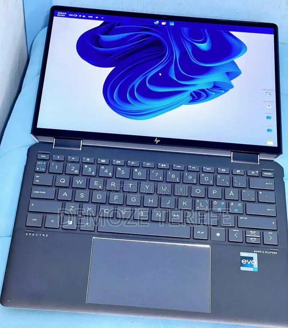 New Laptop HP Spectre 16GB Intel Core i7 SSD 1T