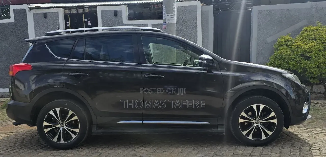 Toyota RAV4 2015