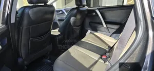 Toyota RAV4 2015