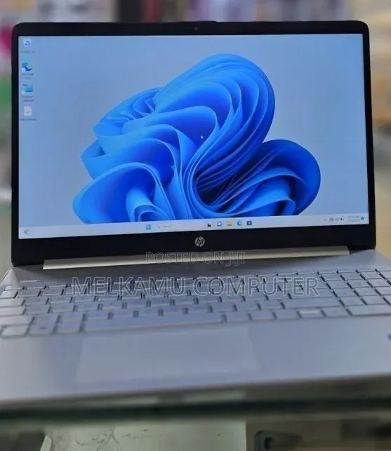New Laptop HP Stream Notebook 16GB Intel Core i7 SSD 512GB