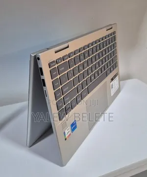 New Laptop HP Envy X360 8GB Intel Core i5 SSD 512GB