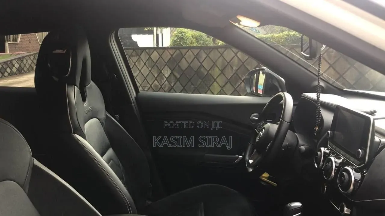 Nissan Juke 2021 White