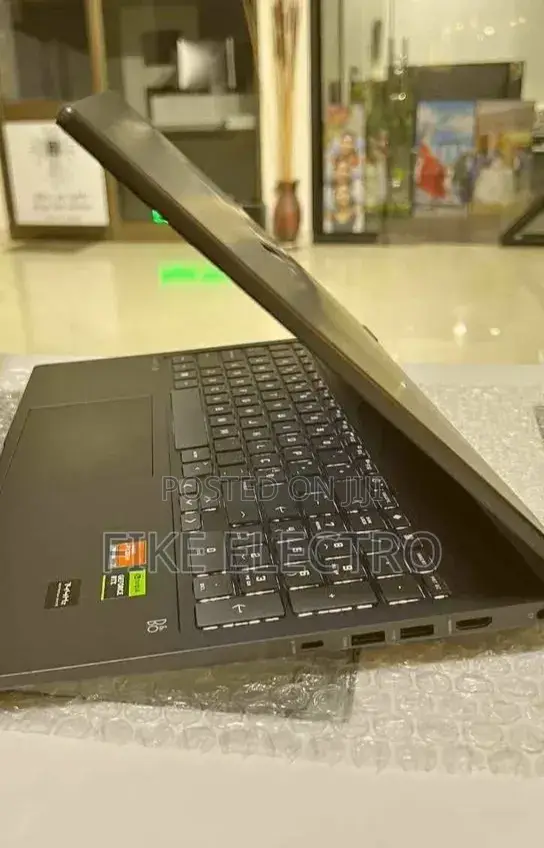 New Laptop HP Victus 15 16GB AMD Ryzen 7 SSD 1T