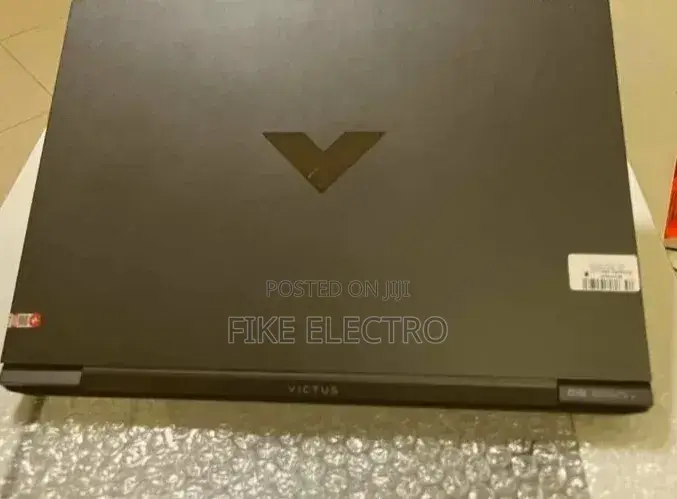 New Laptop HP Victus 15 16GB AMD Ryzen 7 SSD 1T