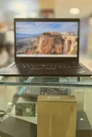 New Laptop Lenovo ThinkPad E14 Gen 5 16GB Intel Core i5 SSD 512GB