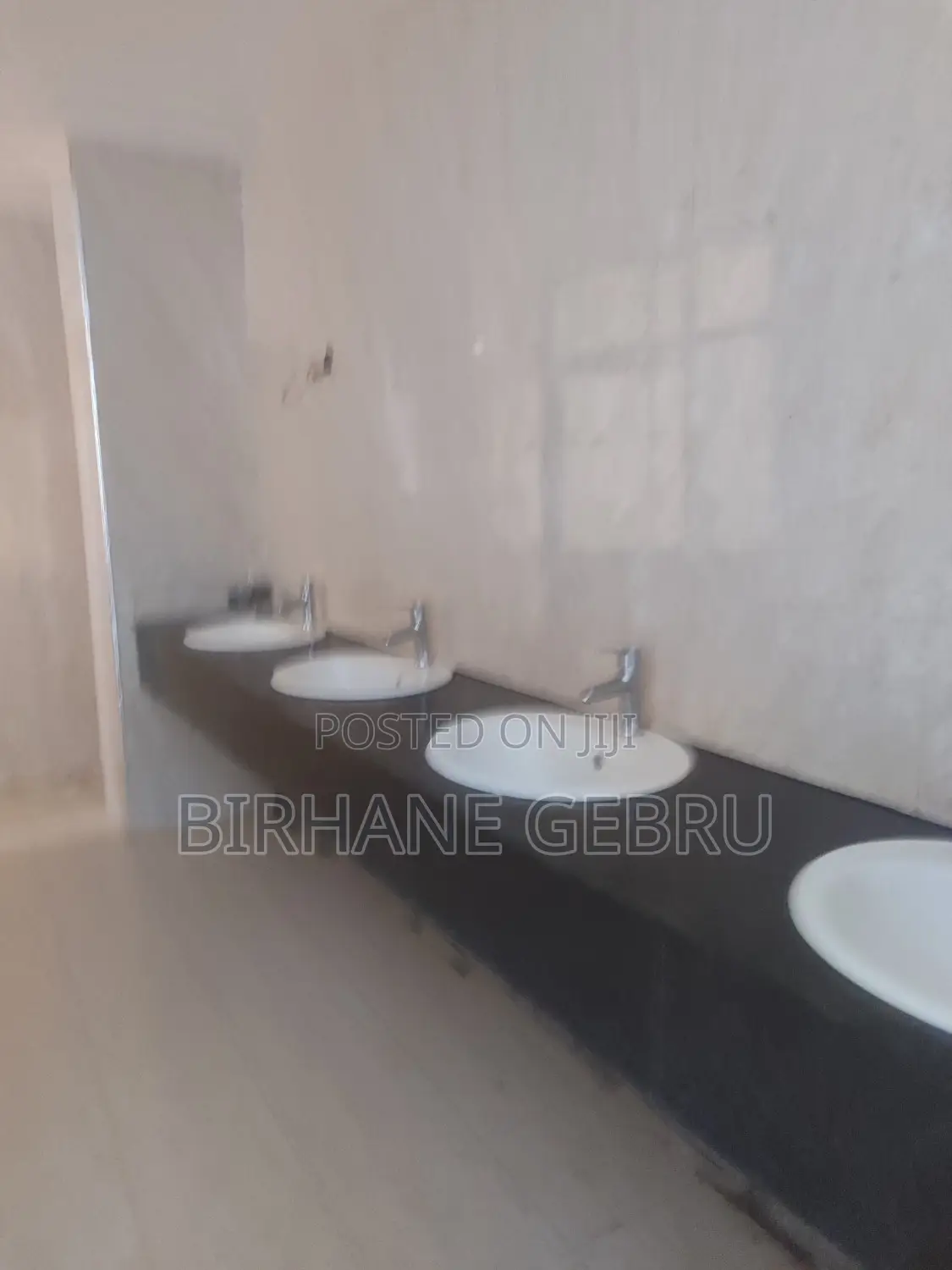 Space Luxury Rent for Salun Spa.Message and Other
