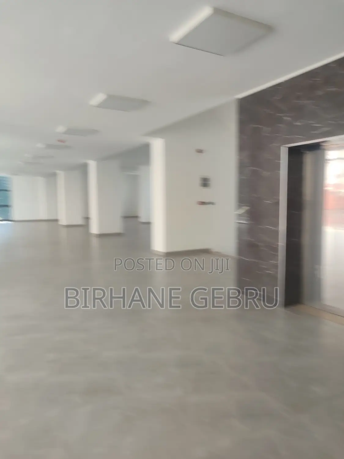 Space Luxury Rent for Salun Spa.Message and Other