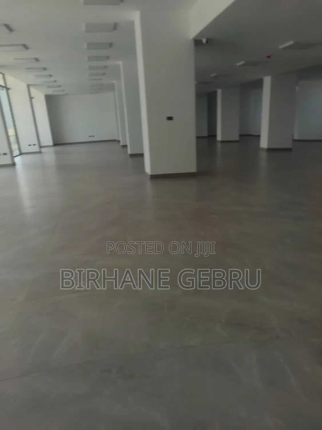 Space Luxury Rent for Salun Spa.Message and Other