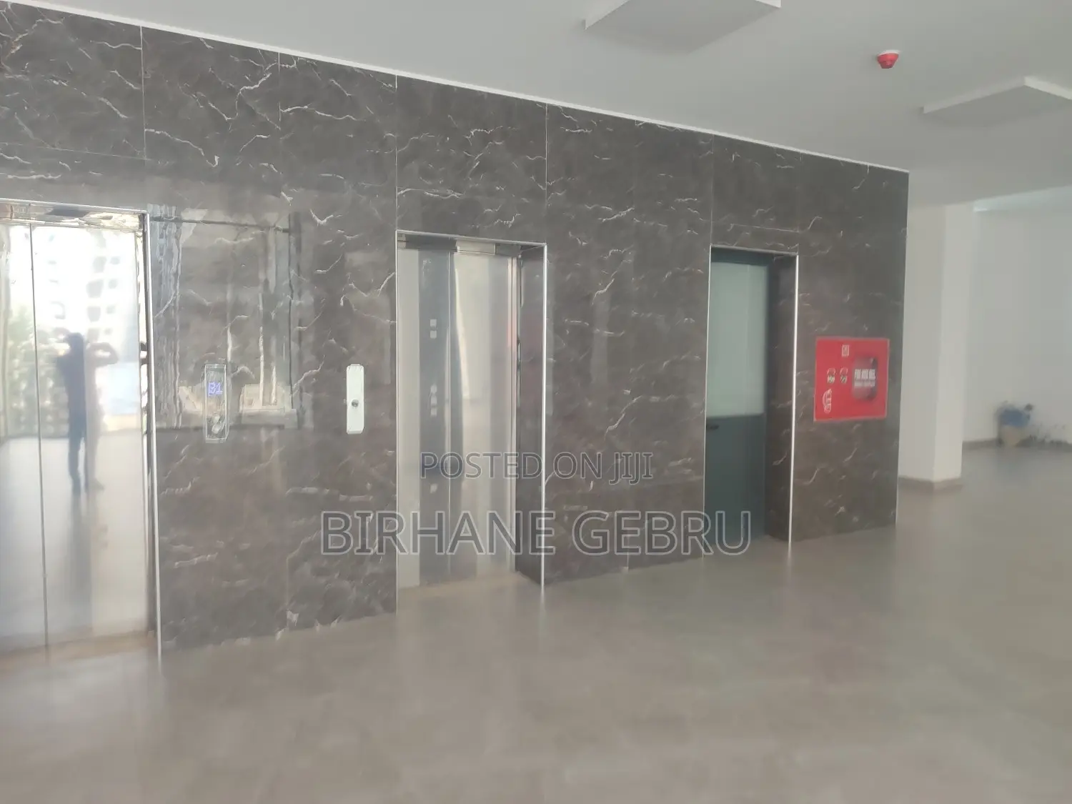 Space Luxury Rent for Salun Spa.Message and Other