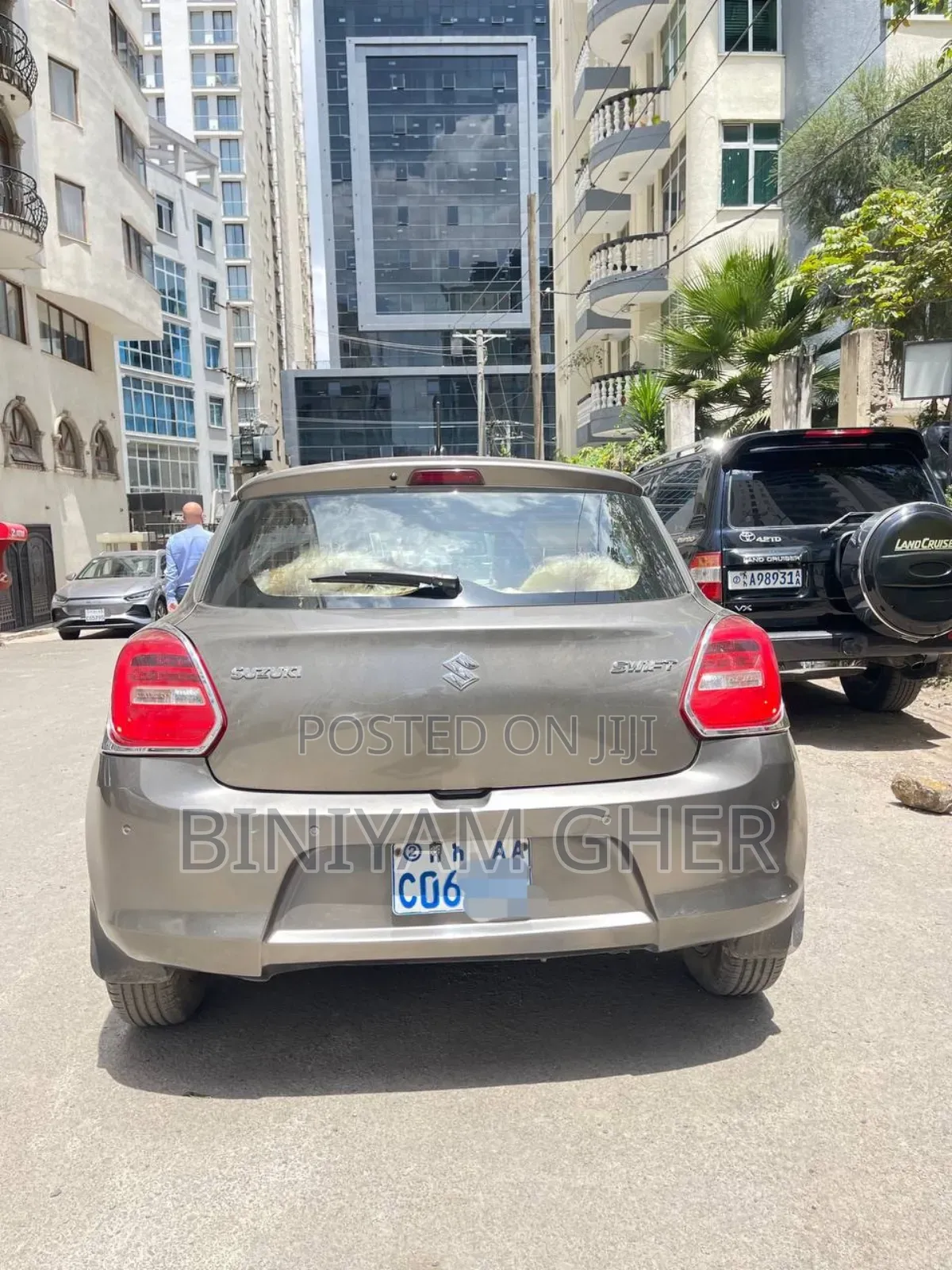 Suzuki Swift 2022 Gray